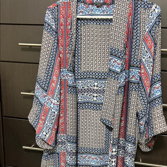 Tahari Tops - Tahari Red and Blue Geometric Kimono